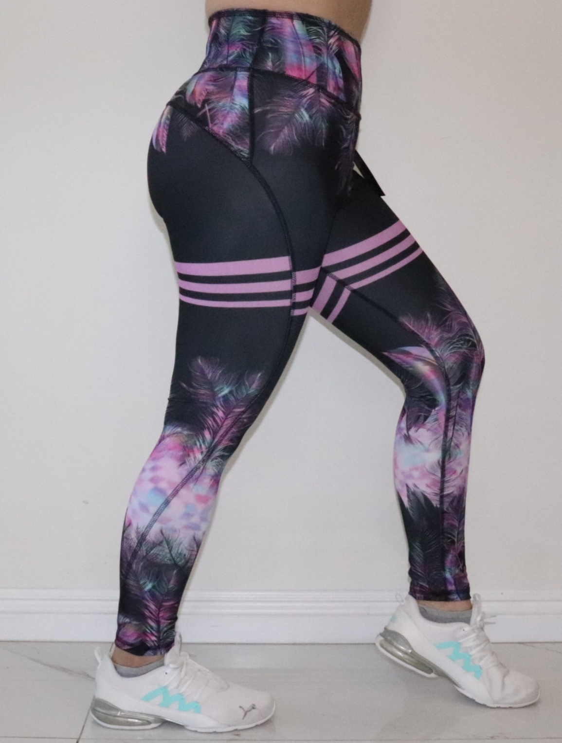 High waisted work out leggings - Black/ pink striped - 08